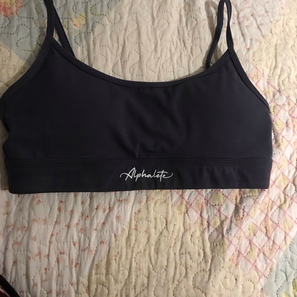 Alphalete overcast sports bra - Picture 10 of 16